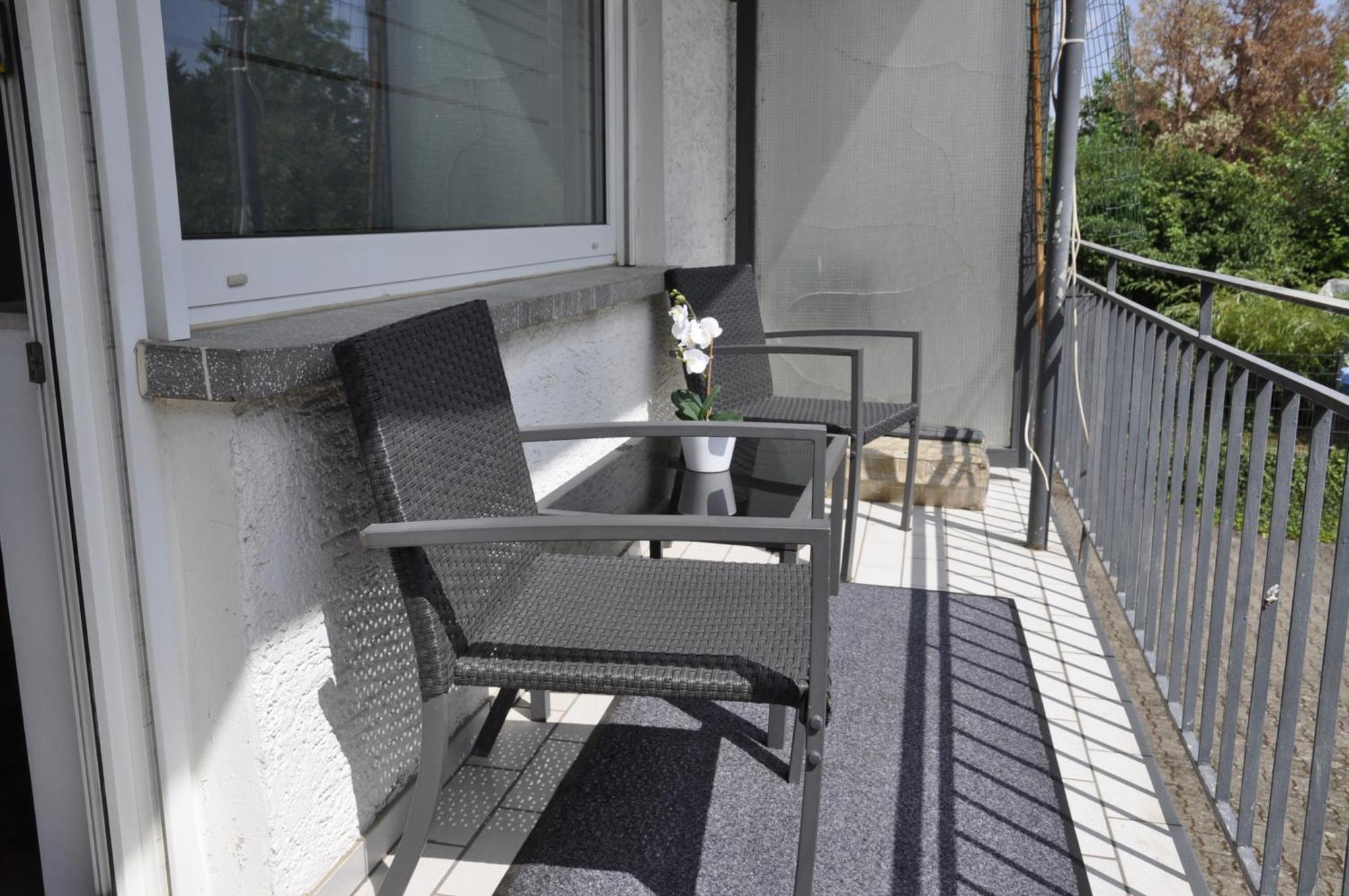 Kurstadt Apt Moderne 2Zkb Balkon-Pkw- Stellplatz Check-In 7-24 H Бад-Наугайм Екстер'єр фото