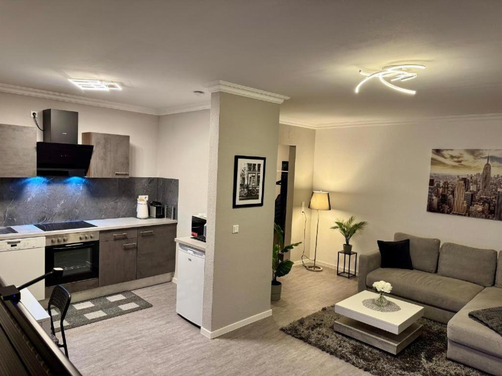Kurstadt Apt Moderne 2Zkb Balkon-Pkw- Stellplatz Check-In 7-24 H Бад-Наугайм Екстер'єр фото